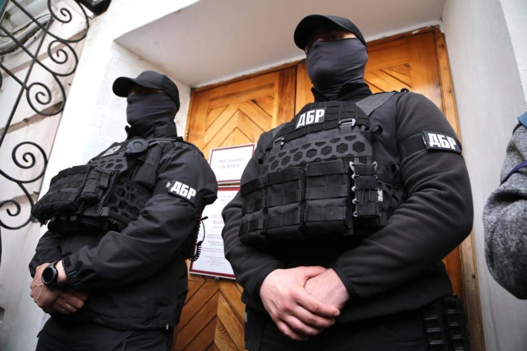 На Дніпропетровщині затримали поліцейських, які інсценували злочин - рис. 1