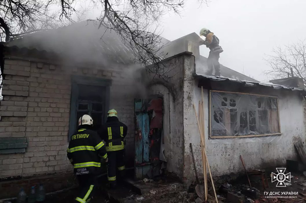 На Дніпропетровщині під час пожежі постраждав чоловік - рис. 1
