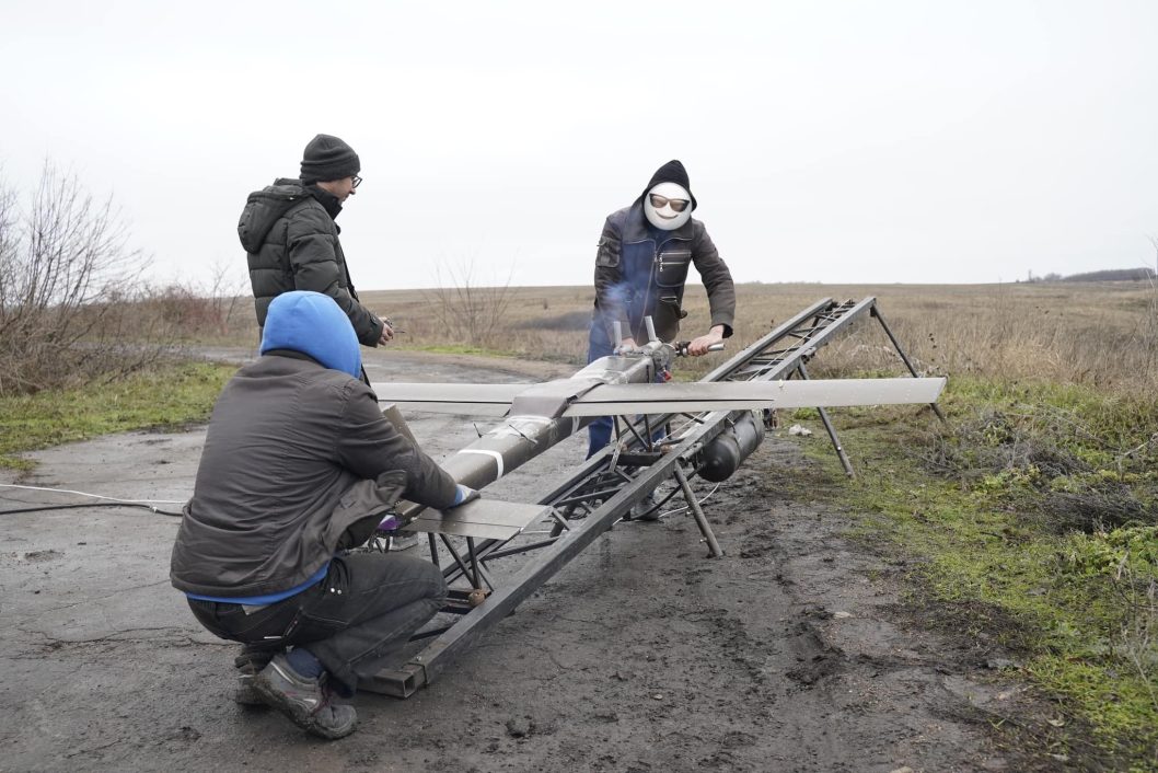Інженери-винахідники з Дніпропетровщини готові запустити власний дрон-камікадзе “Кобра” у масове виробництво - рис. 3