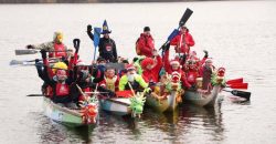 У Дніпрі провели різдвяний карнавал на воді - рис. 1