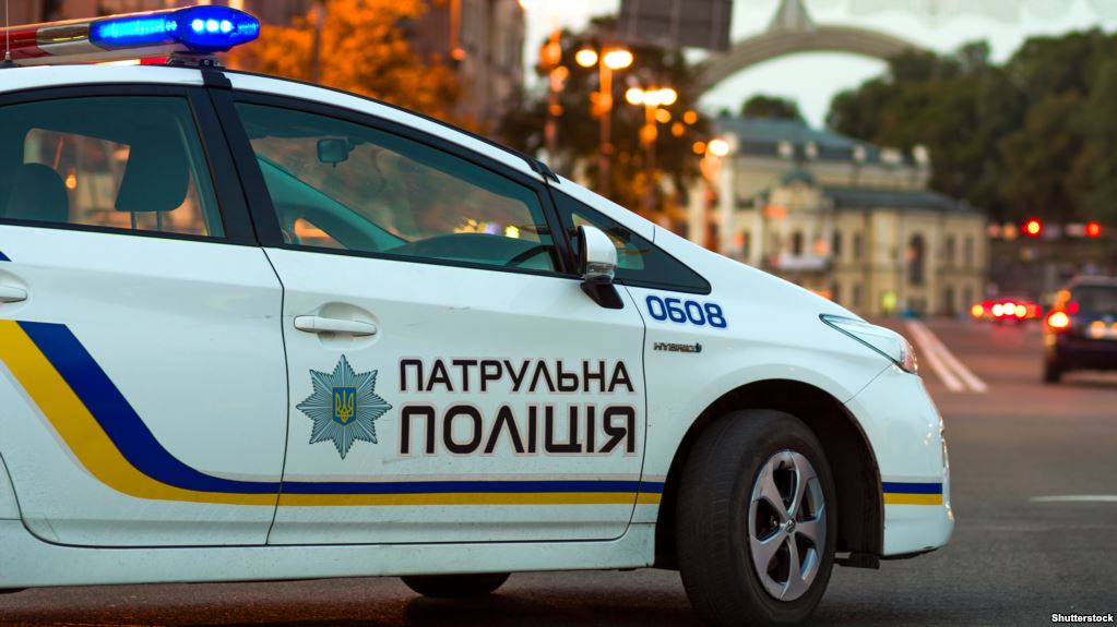 В Днепропетровской области водитель на авто пытался скрыться от полиции со скоростью под 200 км/ч - рис. 1