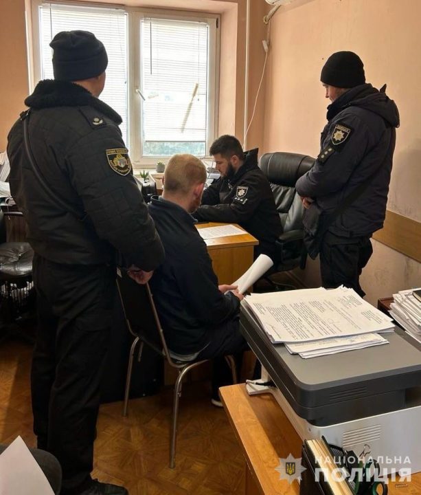 У Дніпрі затримали горе-крадія, який намагався поцупити газовий котел у будинку - рис. 1