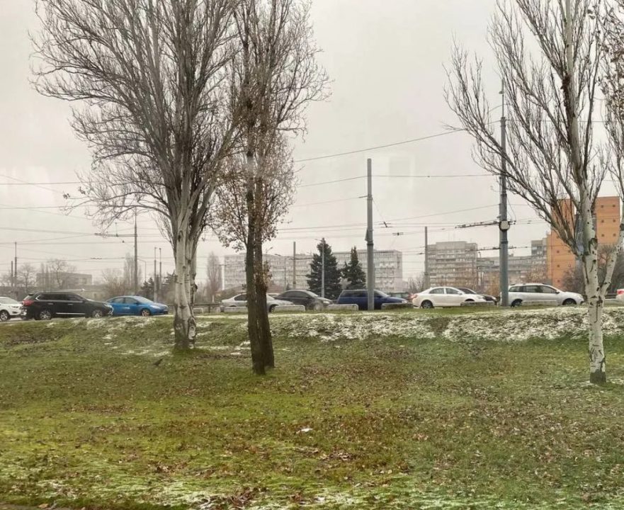 В Днепре затруднено движение на трех мостах в сторону центра - рис. 2