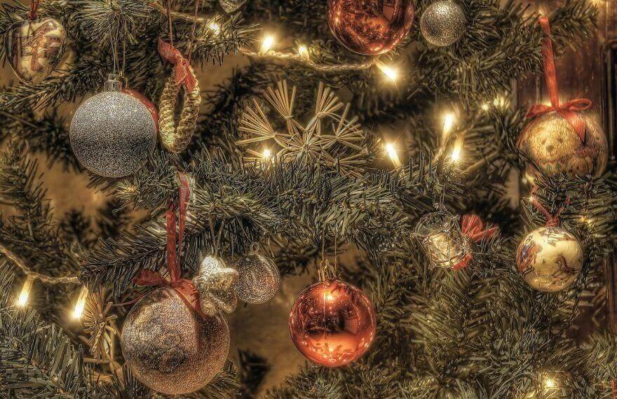 Как украсить новогоднюю елку в год Зеленого Деревянного Дракона - рис. 7