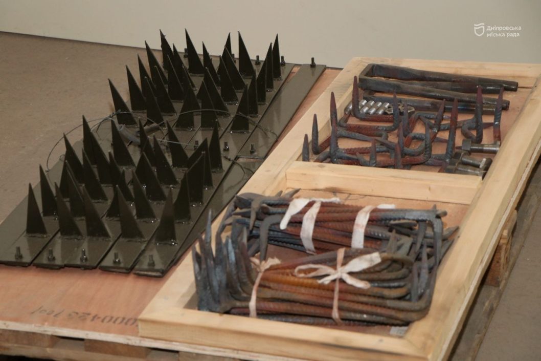 Автівки для ЗСУ та засоби ППО: як транспортники Дніпра допомагають Силам оборони України