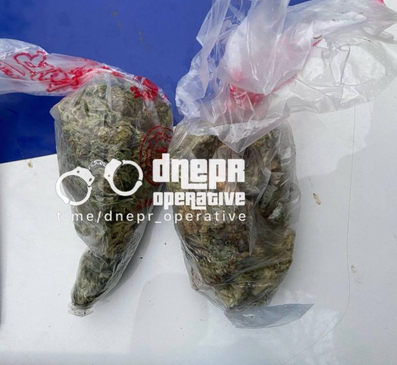 У Дніпрі затримали 26-річного наркозбувача