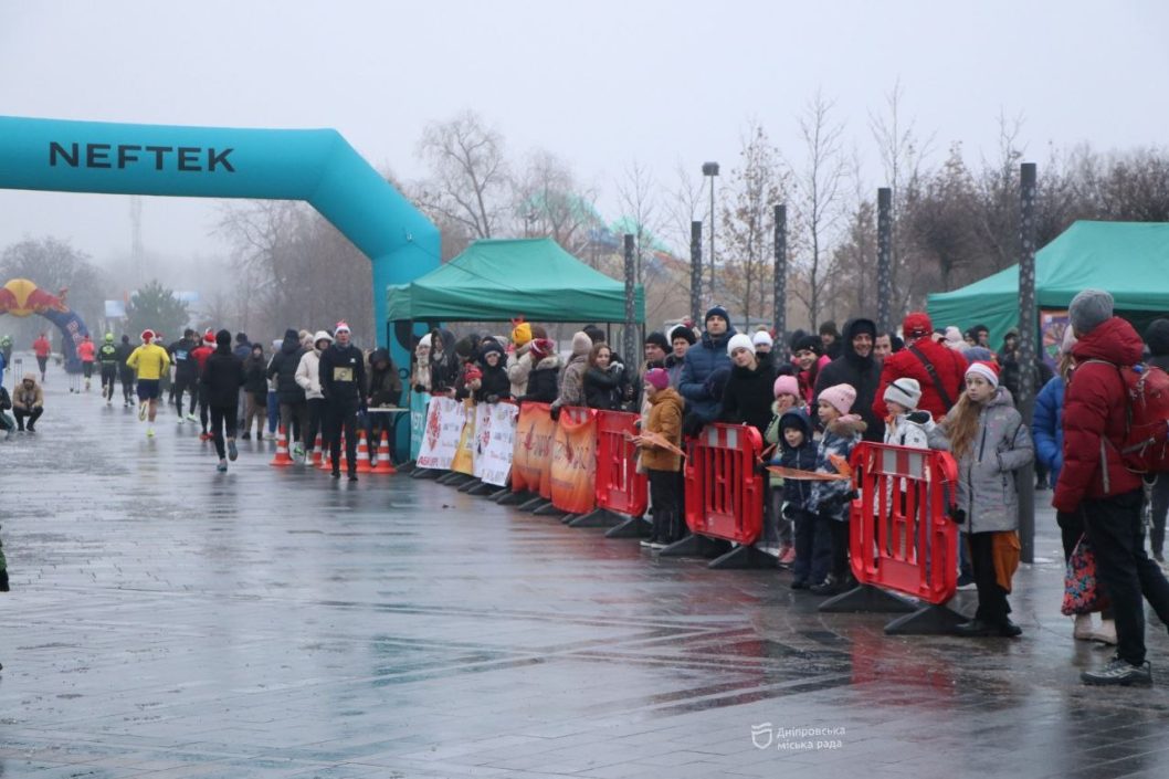 Mykolaychiky Charity Run: костюмований забіг у Дніпрі зібрав понад 300 учасників - рис. 3