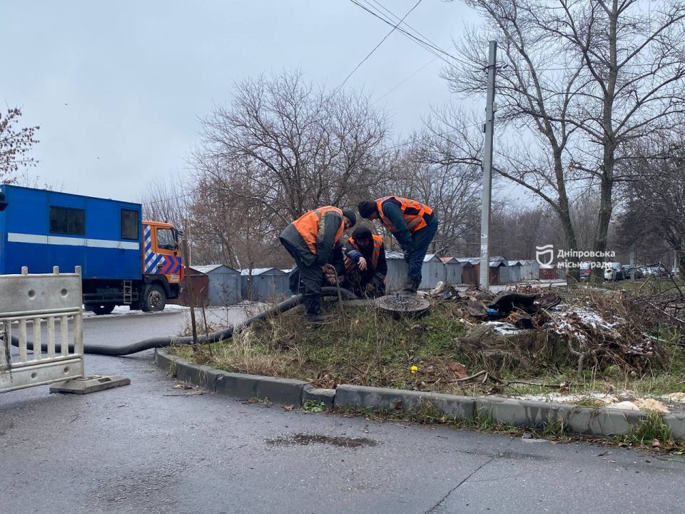 Робота аварійки Дніпра: за рік усунуто понад 18 тисяч аварій, пов’язаних з водопостачанням та водовідведенням - рис. 3