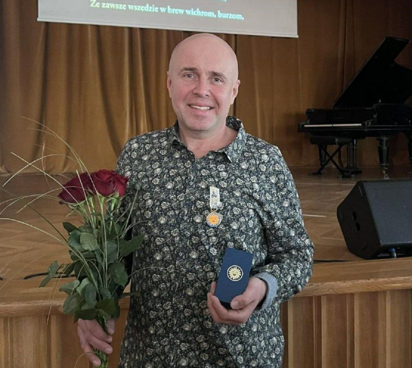 Мешканця Дніпропетровщини нагородили польським «Орденом Усмішки» - рис. 1