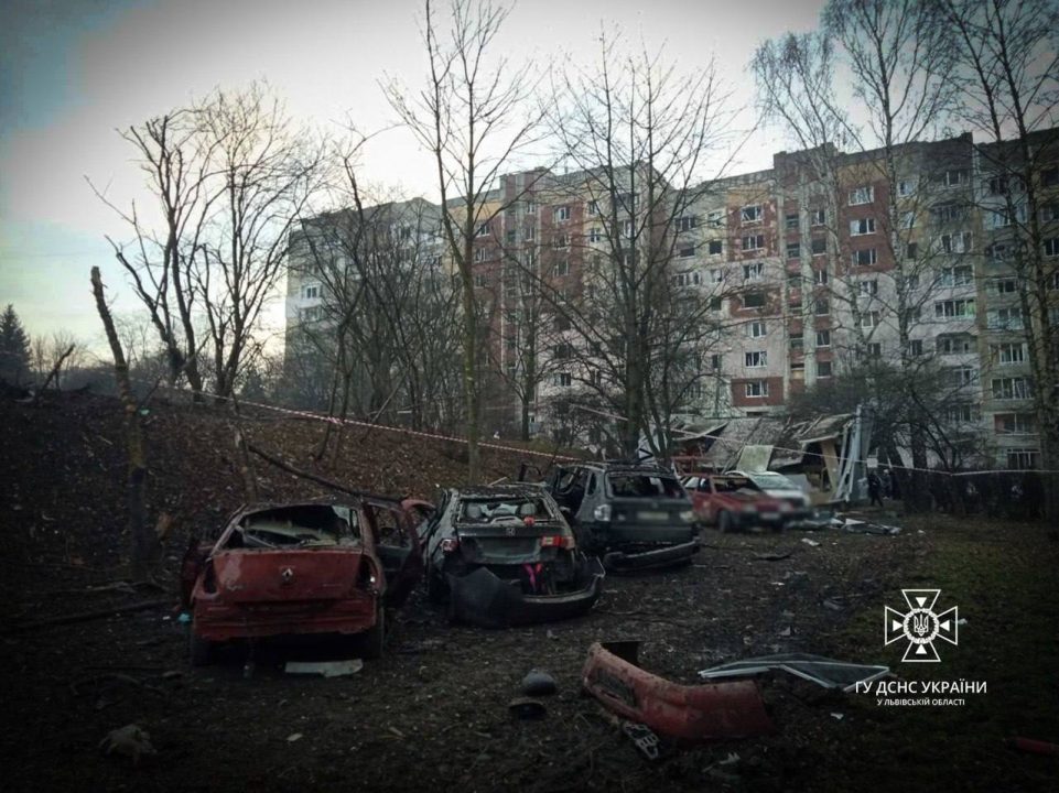 Массированный ракетный удар России по Украине: есть погибшие и раненые - рис. 1