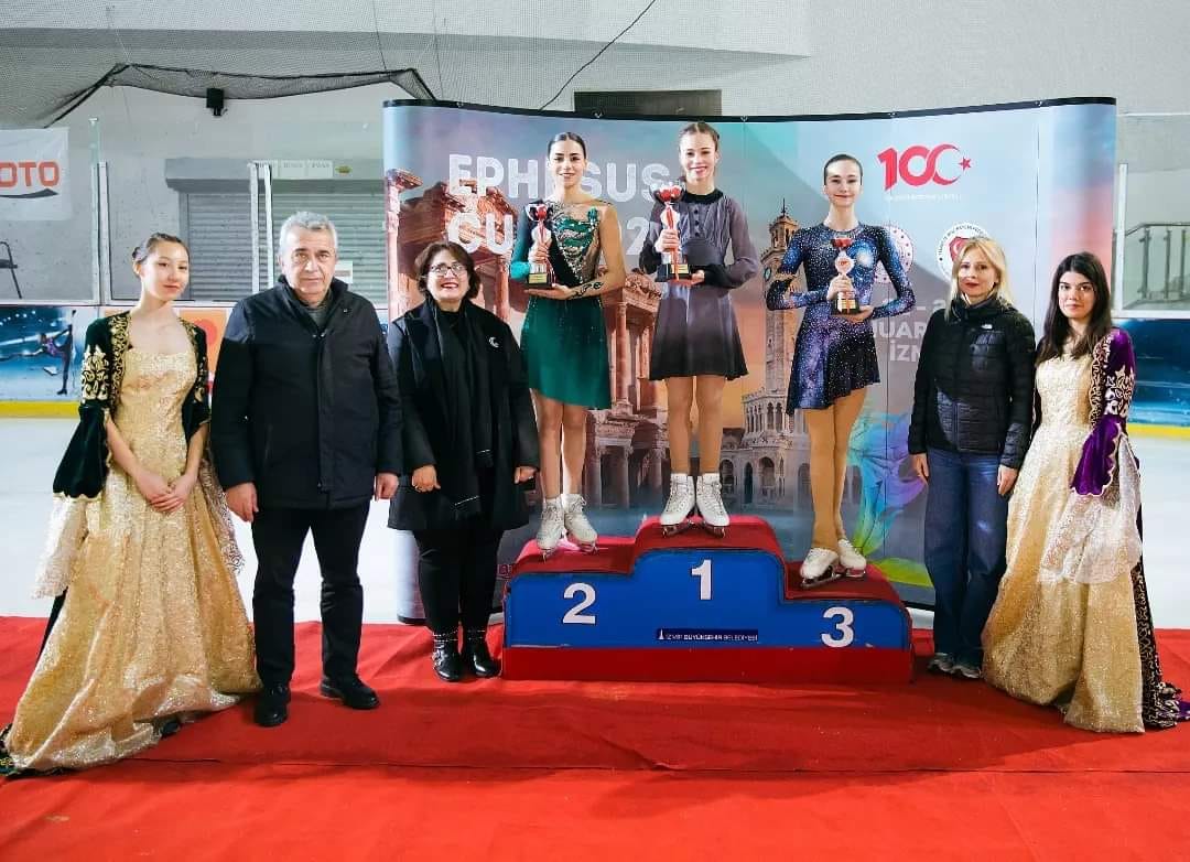 Спортсменка з Дніпра стала бронзовою призеркою на міжнародному турнірі з фігурного катання - рис. 3