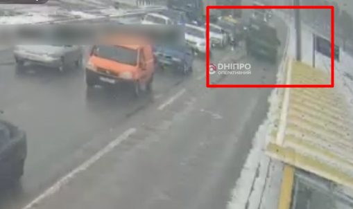 В Днепре автобус №124А сбил пешехода на Донецком шоссе - рис. 1