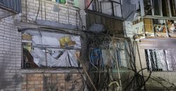 Вночі окупанти вдарили по Нікопольщині: пошкоджені будинки та авто - рис. 13