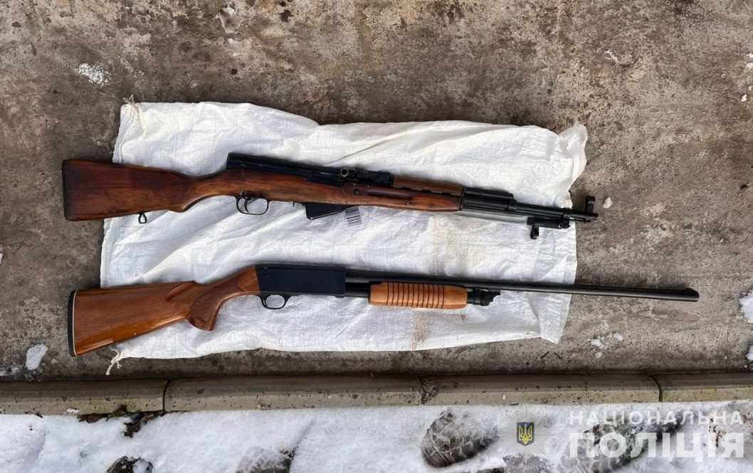На Дніпропетровщині виявили схрон з боєприпасами та зброєю в гаражі місцевого жителя