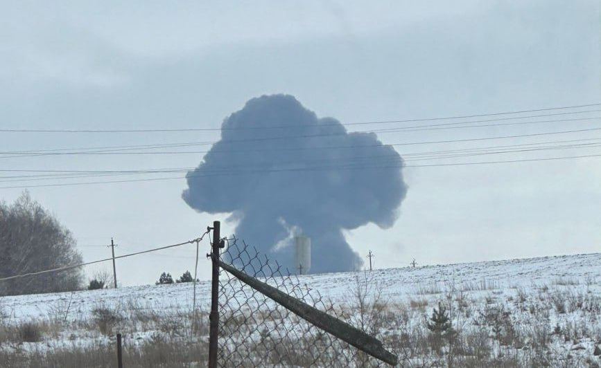 Поблизу кордонів України розбився військовий транспортний літак російських окупантів