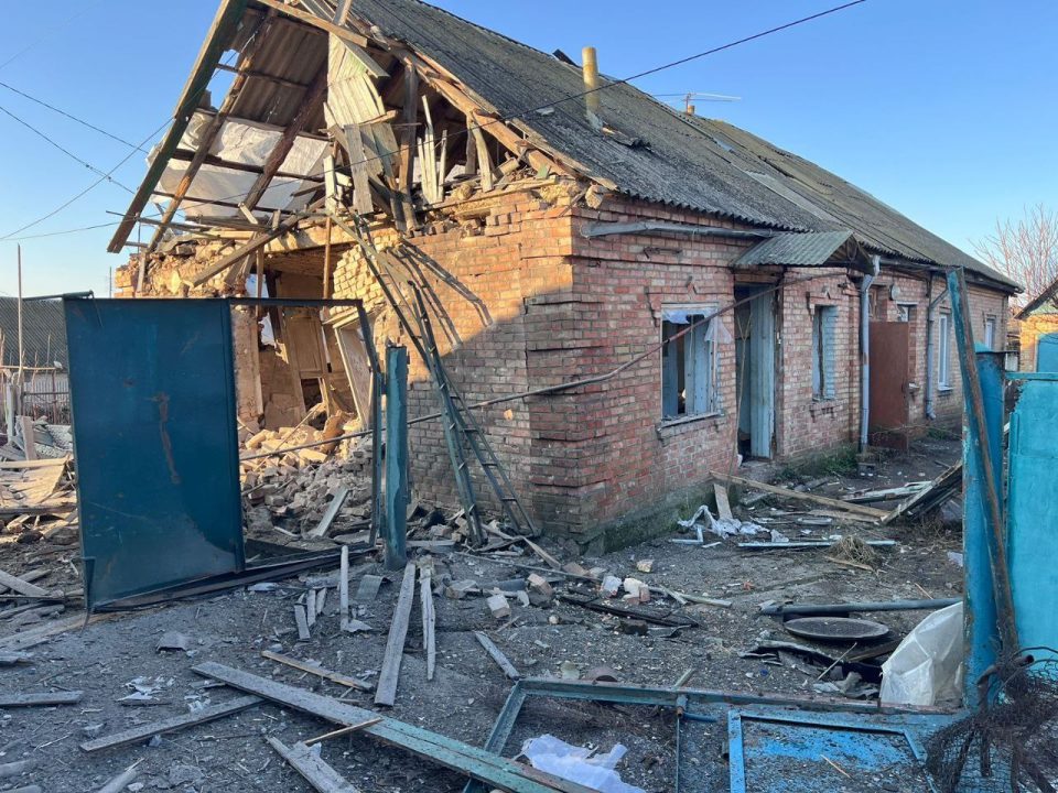 На Нікопольщині побиті будинки, ЛЕП та газогін внаслідок обстрілу росіян - рис. 1
