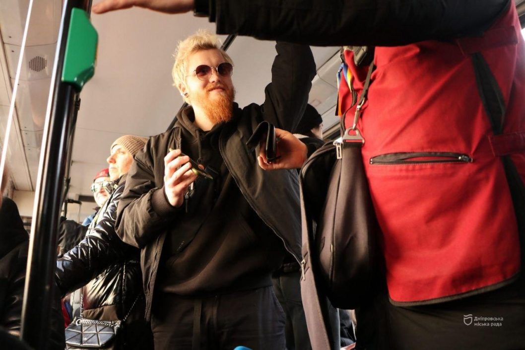 Купив проїзний квиток — вклався у розвиток електротранспорту Дніпра - рис. 1