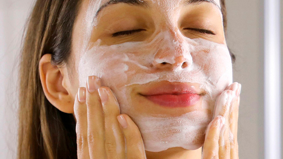 Как правильно умывать лицо — правила умывания для замедления старения кожи - рис. 3