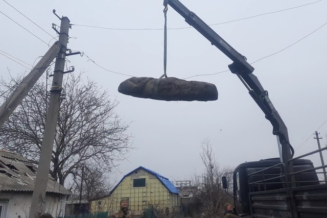 До Дніпра евакуювали кам'яну бабу скіфських часів, яку знайшли на передовій - рис. 2