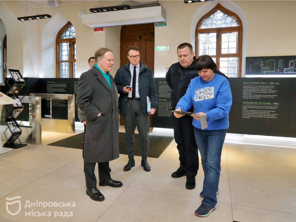 В Днепре с официальным визитом побывал посол Великобритании в Украине Мартин Гаррис - рис. 2