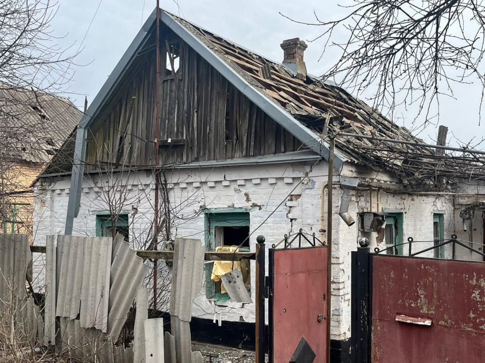 Російські окупанти п'ять разів атакували Нікопольщину: пошкоджено будинки, лінії ЛЕП та газогони - рис. 4