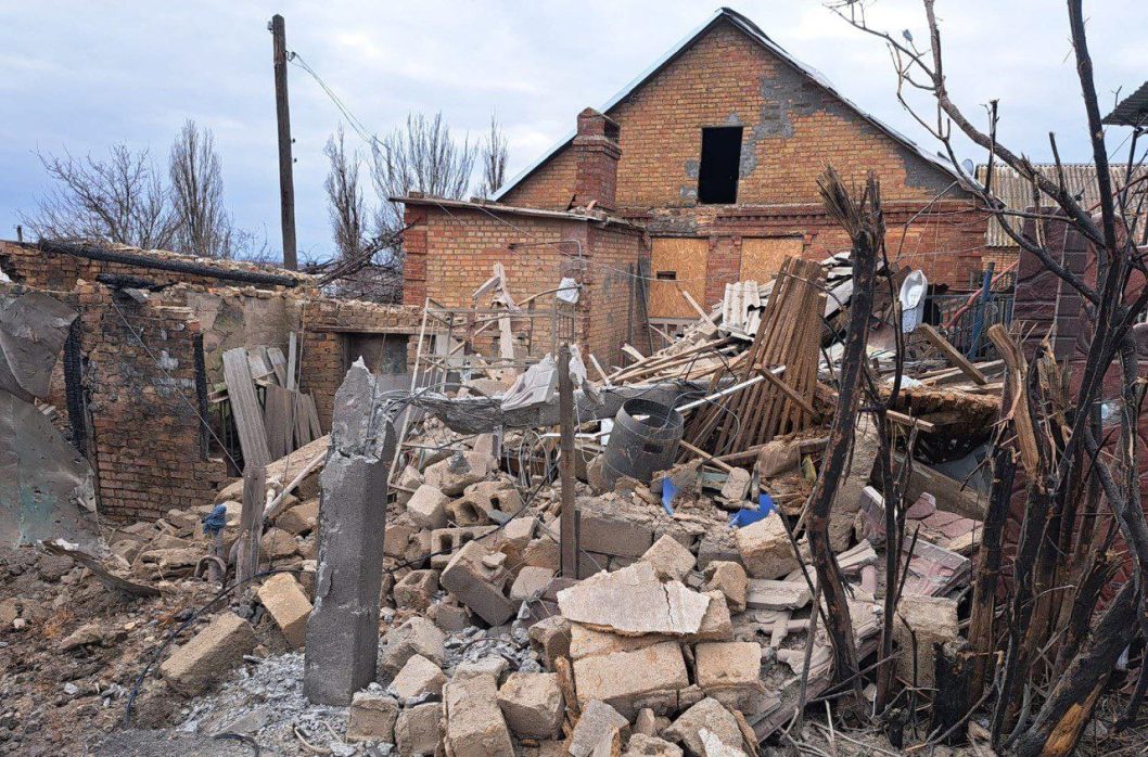 Трое пострадавших и масштабные разрушения: последствия атак Никопольщины - рис. 1