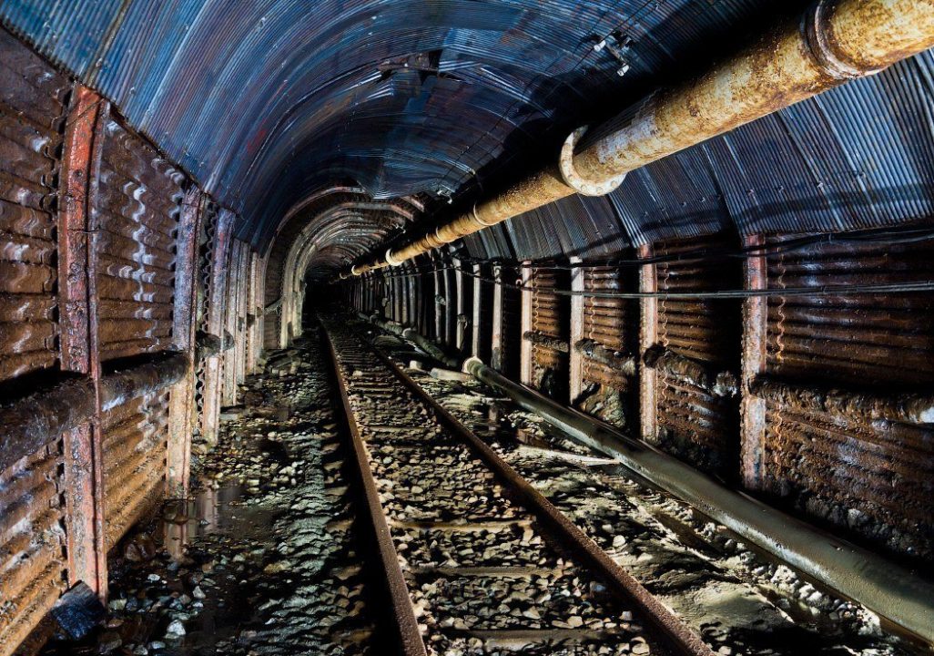 На Дніпропетровщині дістали шахтарів, які застрягли під землею