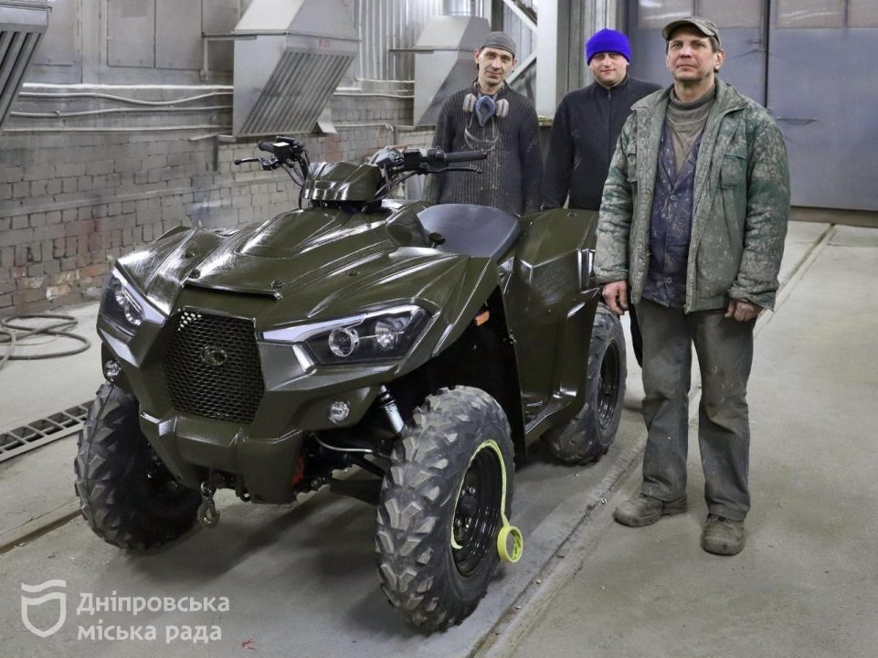 Дніпро замовив для Сил оборони сотню квадроциклів: перші 50 вже готують до відправлення на фронт - рис. 2