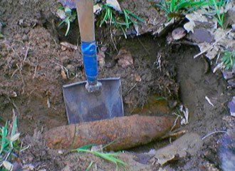 В Днепре местный житель нашел у себя в подвале боеприпас времен Второй мировой войны - рис. 1