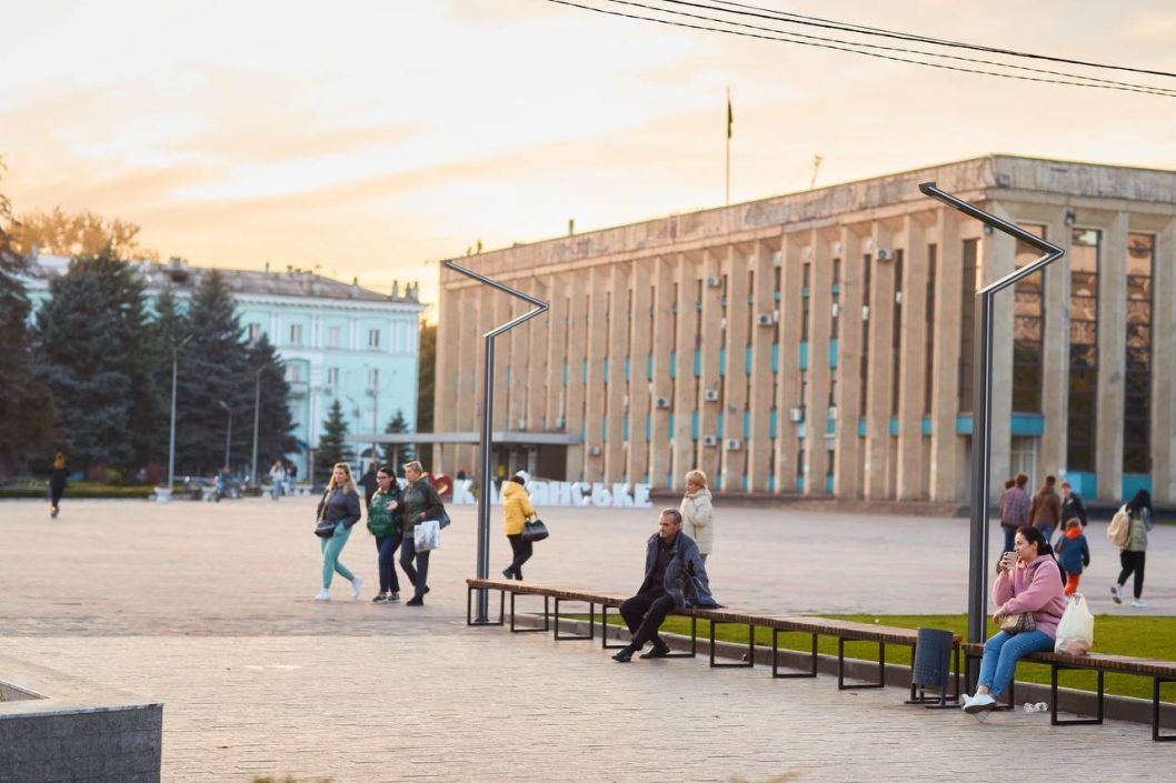 На Дніпропетровщині в м. Кам'янське школи працюють в дистанційному режимі