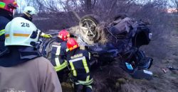 Водитель BMW не справился с управлением и вылетел в кювет: на Днепропетровщине произошло ДТП с пострадавшими - рис. 9