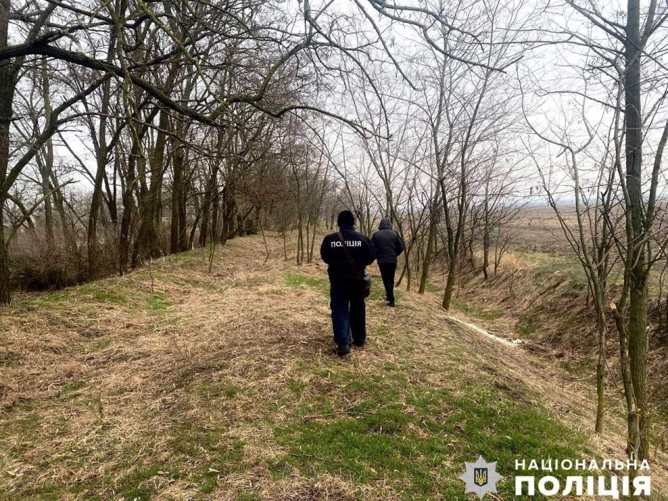 Безхатько викрав 8-річну дівчинку, її знайшли у схованці неподалік траси Кривий Ріг-Миколаїв