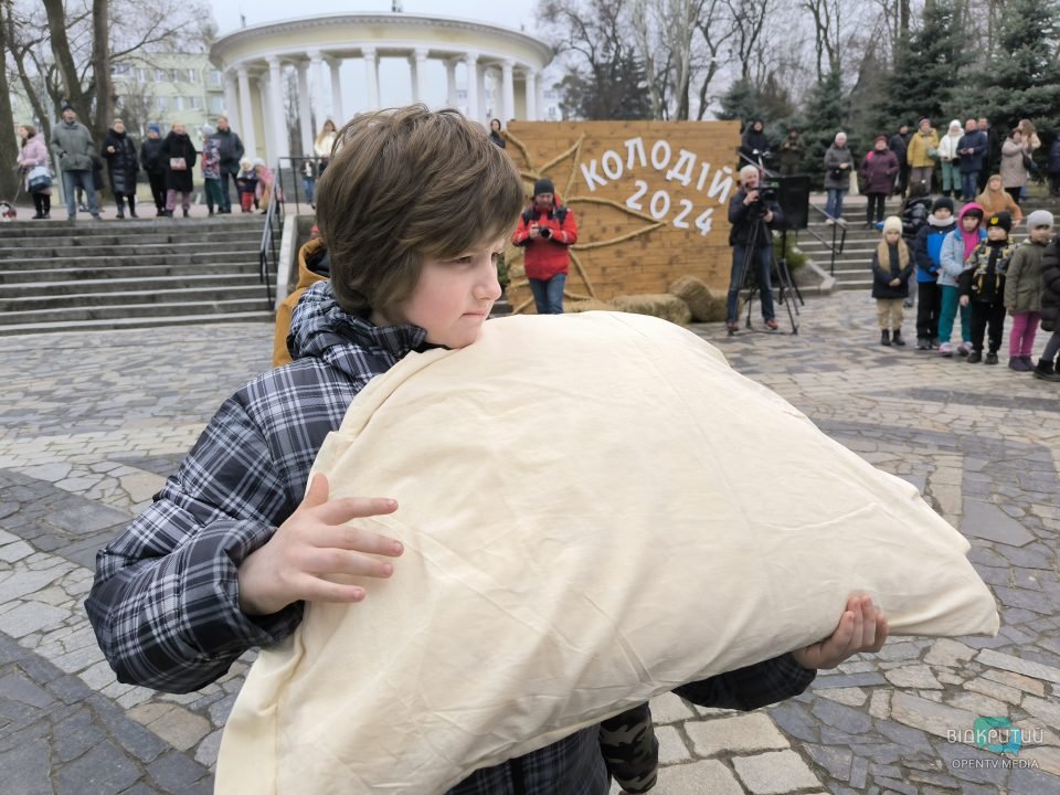 В Днепре в парке Шевченко праздновали Колодия - рис. 5