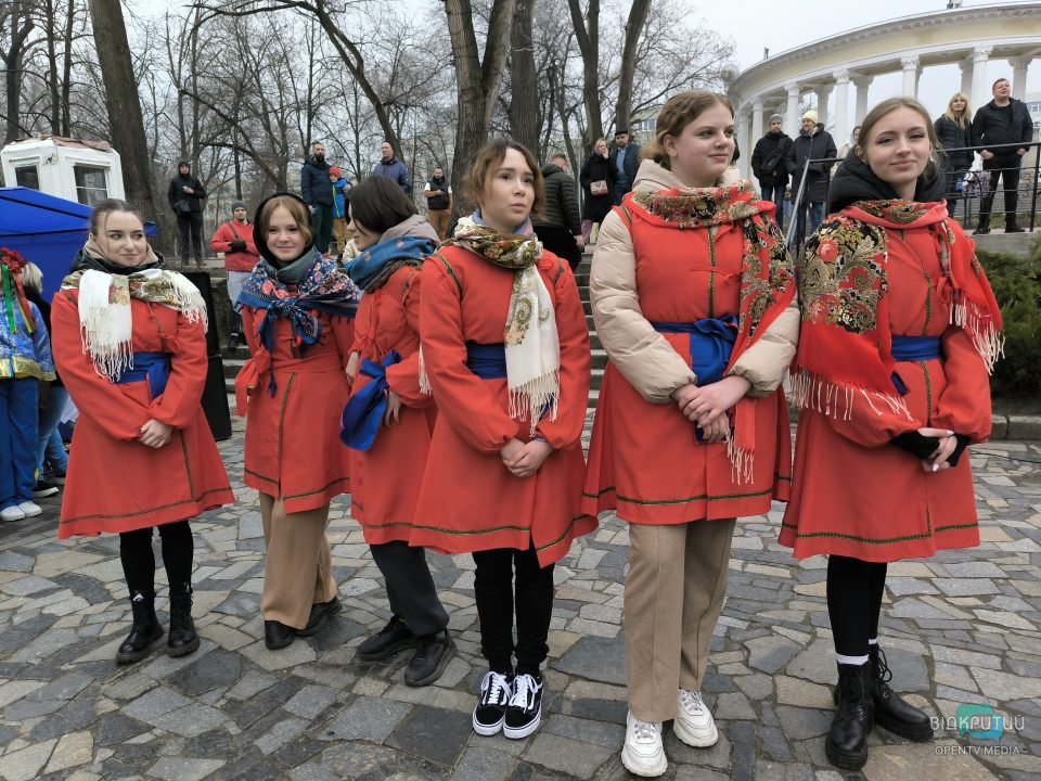 В Днепре в парке Шевченко праздновали Колодия - рис. 14