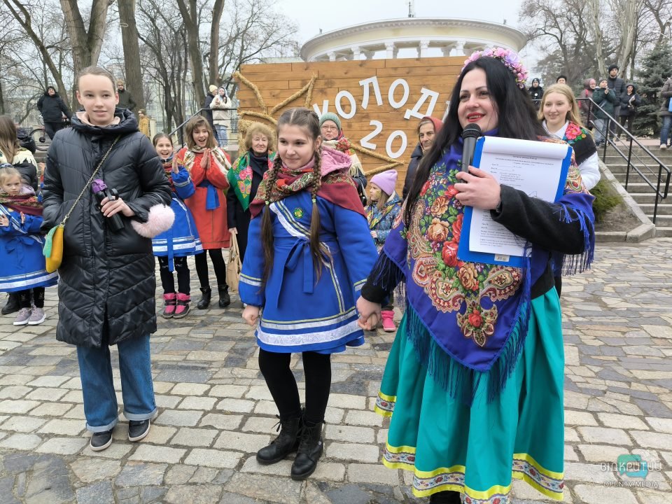 В Днепре в парке Шевченко праздновали Колодия - рис. 16