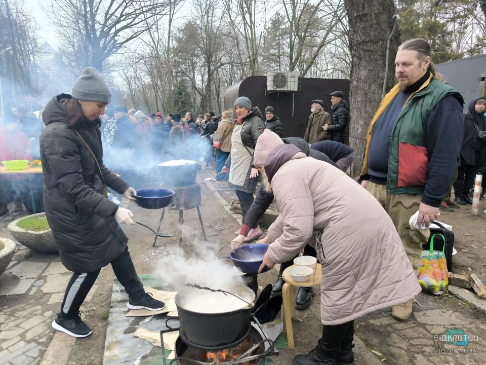 В Днепре в парке Шевченко праздновали Колодия - рис. 23
