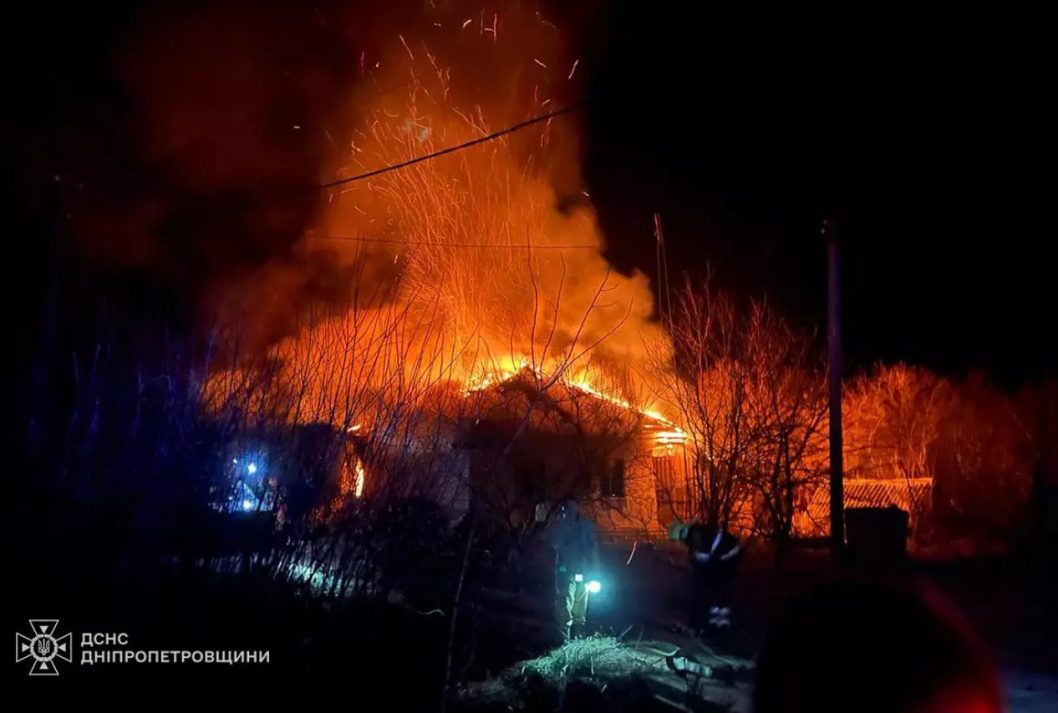 На Дніпропетровщині під час ліквідації пожежі надзвичайники виявили тіло чоловіка