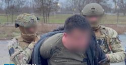 Блогера з Дніпра засудили до двох років за плювок у патрульного