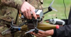 Десантники з Дніпропетровщини показали, як нищать техніку ворога дронами - рис. 7