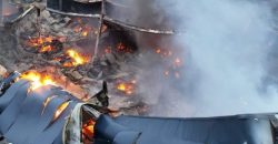 Обстріл торгового центру в Нікополі: вогонь охопив 4 тис. кВ м, обішлося без жертв