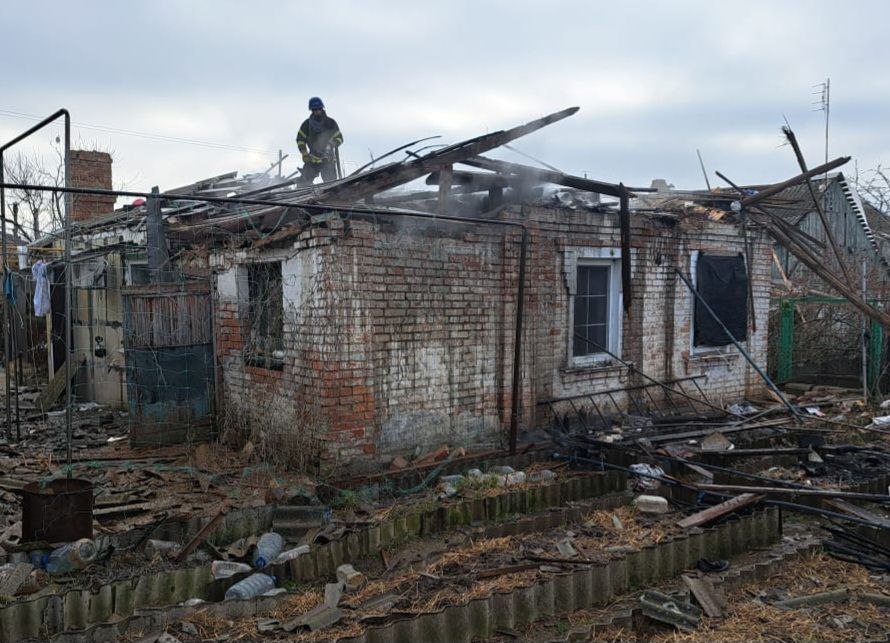 Росіяни обстріляли Нікополь з важкої артилерії та дронами-камікадзе