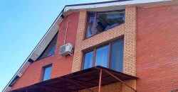 Внаслідок ворожого обстрілу Дніпропетровщини постраждала 23-річна дівчина