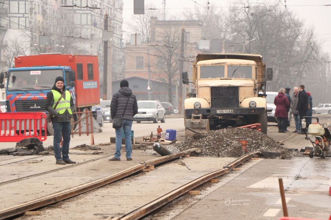 В Днепре стартовало обновление трамвайных рельсов на проспекте Богдана Хмельницкого - рис. 2