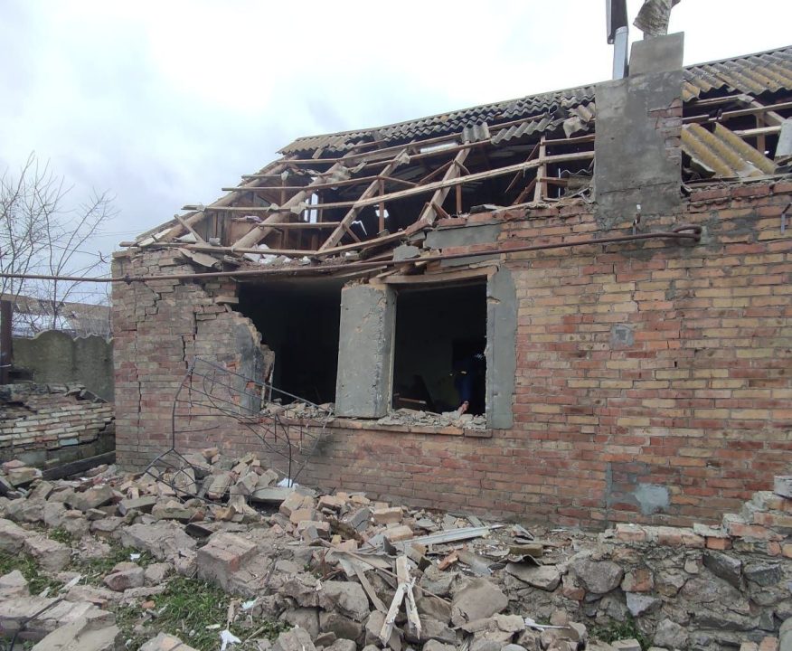 Российская армия направила дроны и артиллерию на Никопольщину: есть раненые и масштабные разрушения - рис. 2
