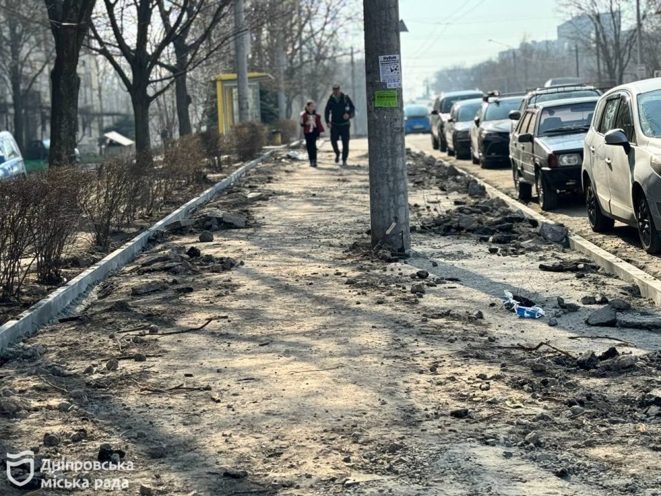 От замены тротуаров до обновления дорожного покрытия: в Днепре приступили к комплексному ремонту улиц - рис. 2
