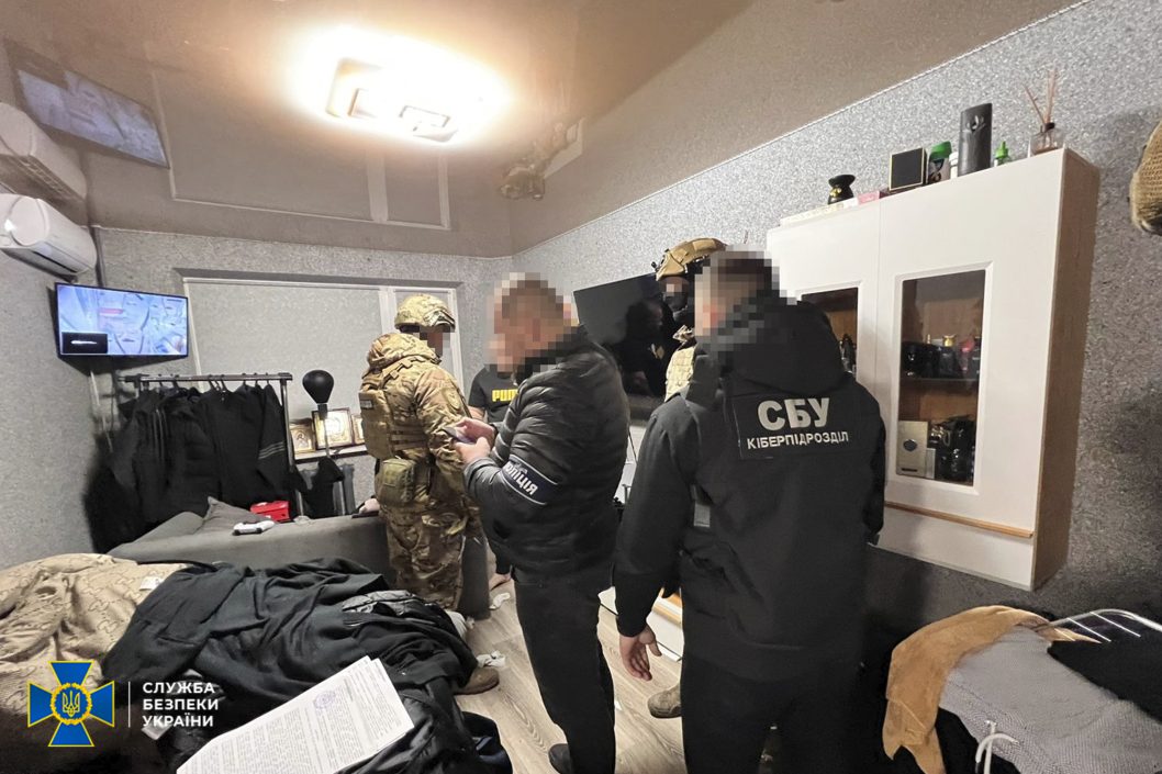 На Дніпропетровщині злочинці під виглядом букмекерської компанії ошукували українців