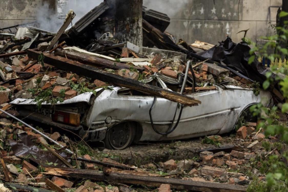 Музей «Машини часу» у Дніпрі поповнився автомобілем, який знищила російська ракета