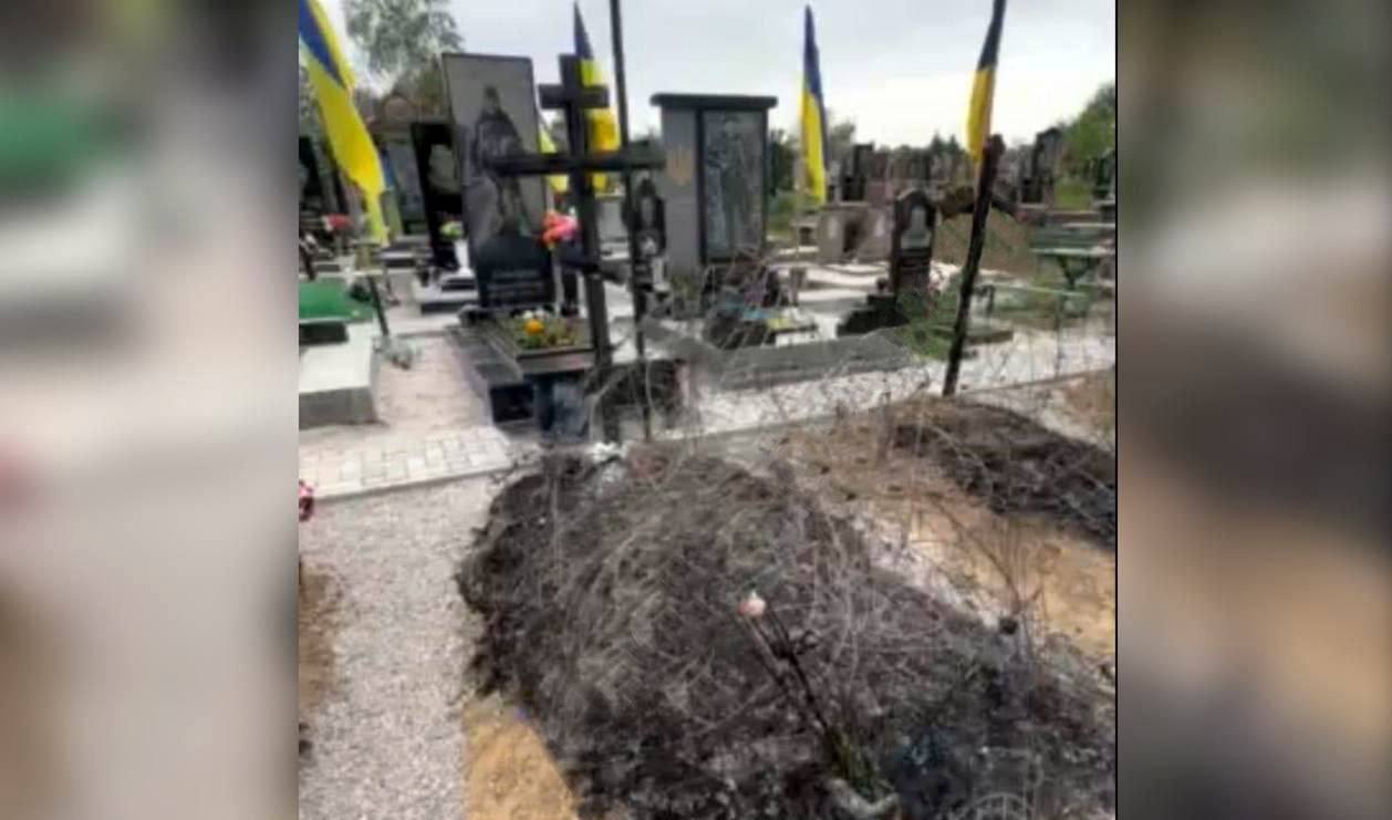 На Дніпропетровщині вандали понівечили могили загиблих воїнів - рис. 1
