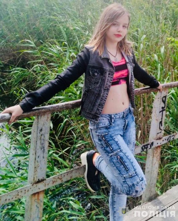 Вийшла зі спортивної секції і зникла: поліція Дніпра розшукує 13-річну Марину Волошко