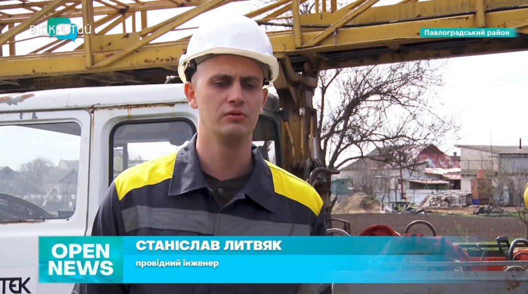 На Дніпропетровщині енергетики відновили гніздо лелек